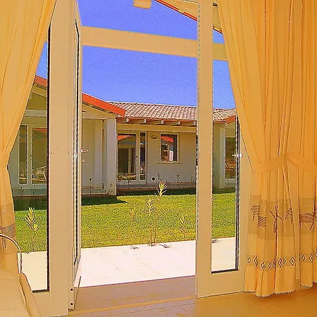 Отель Hotel Budoni Beach