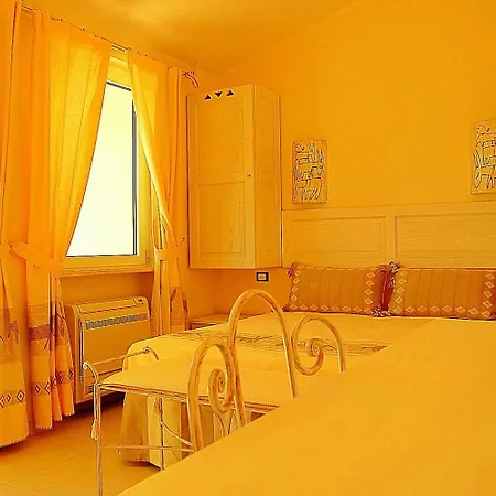 Hotel Budoni Beach فندق بودوني