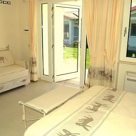 Отель Hotel Budoni Beach 3*