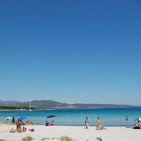 Hotel Budoni Beach فندق بودوني