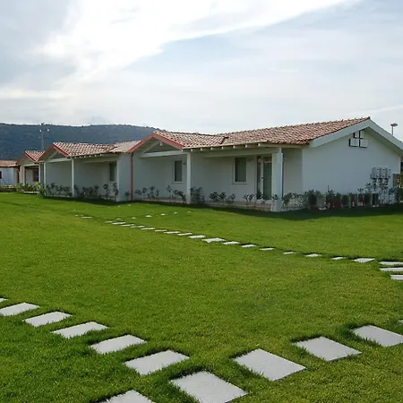 Hotel Budoni Beach فندق