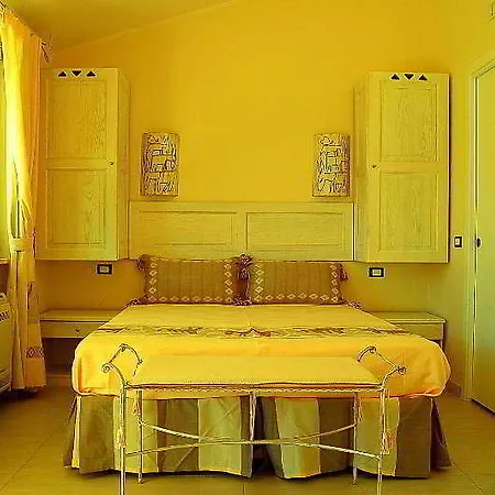 Hotel Budoni Beach فندق بودوني