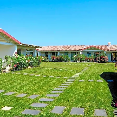 Ξενοδοχείο Hotel Budoni Beach 3*